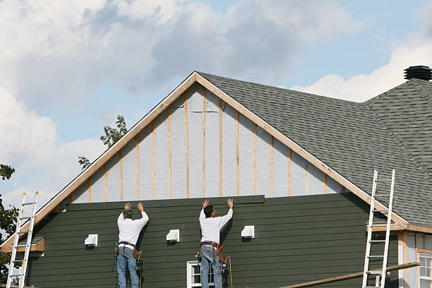 Professional Siding Replacement technician working in Emporia, VA